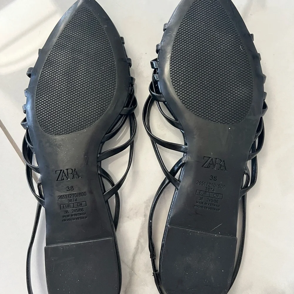 Zara Black Strappy Pointed-Toe Slingback Sandals with Gold Accents Sz 38 (7.5) - Picture 3 of 3